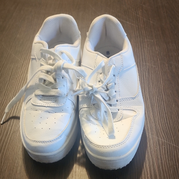 No Boundaries Classic White Kids Sneakers - Picture 1 of 5